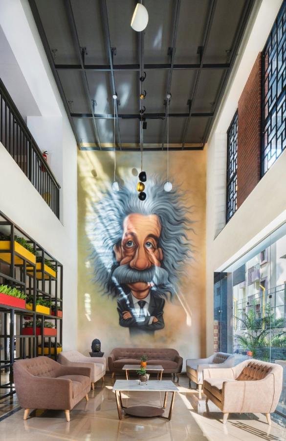 Couch & Cheese Homestel The Most Luxurious Hostel For Working Professionals & Students Pune Esterno foto